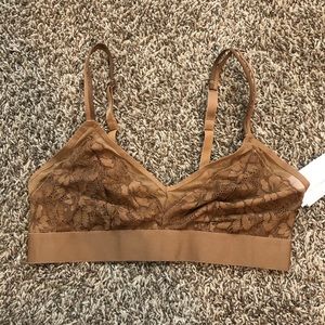 Bralette size L( 36D, 36DD, 38C, 38D)
